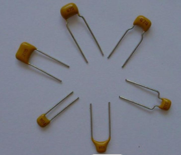 防爆50V陶磁器ディスク コンデンサー、電圧証拠の放射状の鉛のタイプ コンデンサー